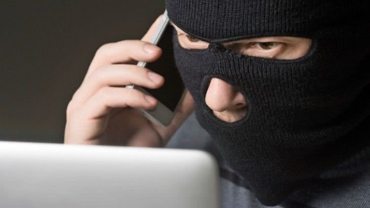 Мошенники предлагают заплатить за лечение их родственников в больнице