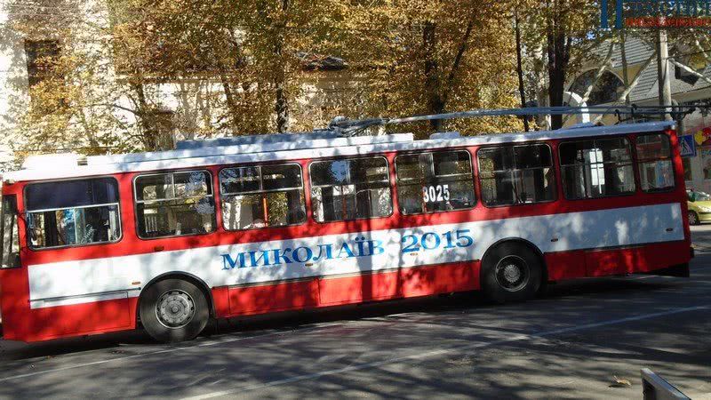 Без пропусков, но в масках и только сидя: проезд в общественном транспорте Николаева с 23 мая