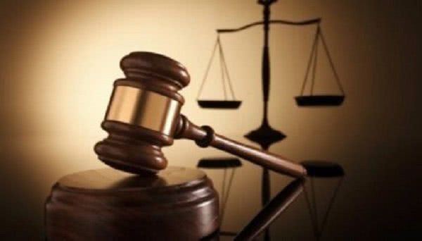 На Миколаївщині суд на два місяці без права внесення застави заарештував підозрюваного у зґвалтуванні падчерки