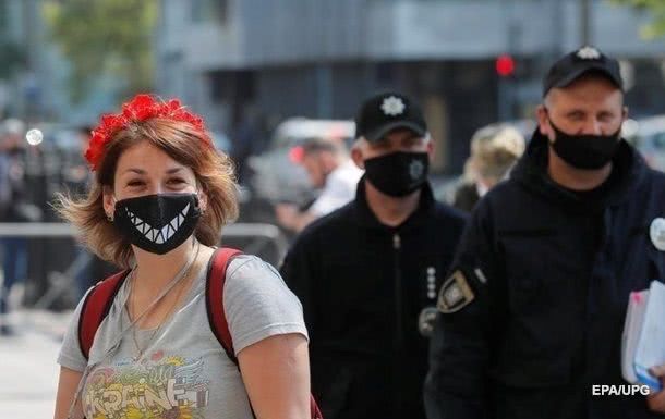 Смягчать карантин не готовы 10 регионов – Минздрав
