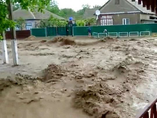Потоп в Одесской области: из-за сильных дождей «поплыли» города и села