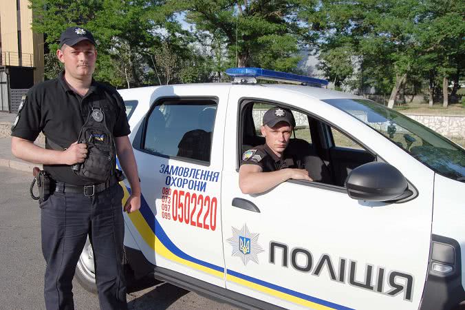 Миколаївські поліцейські охорони затримали чоловіка, який скоїв крадіжку