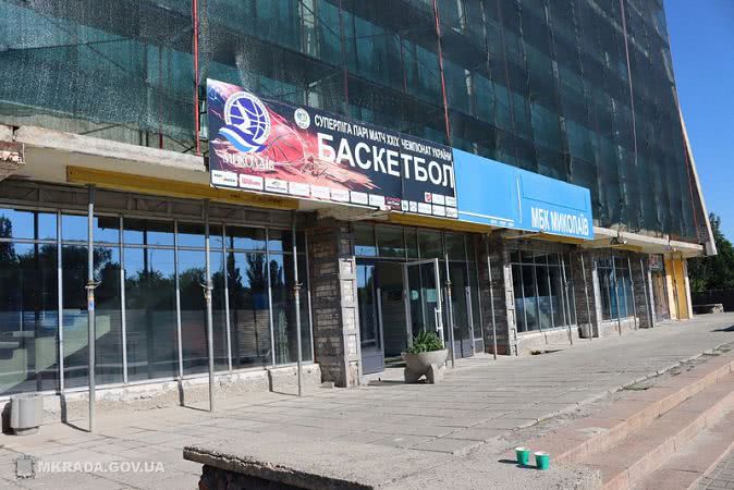 В Николаеве ремонтируют «Надежду»