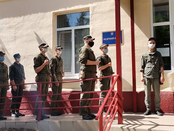 В Николаеве гвардейцы НГУ проходят тестирование на COVID-19 методом ИФА
