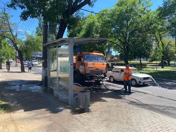 В Николаеве провели работу по благоустройству улиц — фото