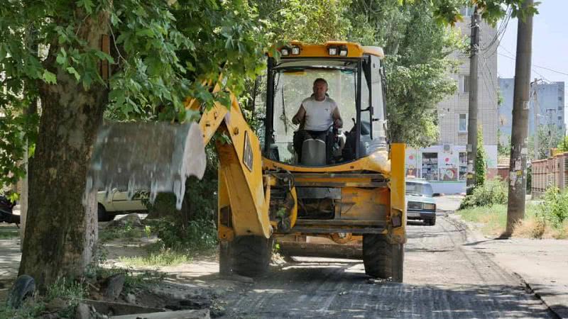 В Николаеве на улице Новоодесской затруднено передвижение из-за ремонта дороги