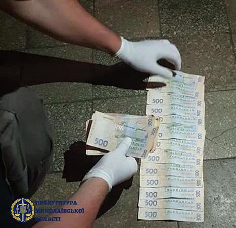 В Николаеве избрана мера пресечения патрульному полицейскому, который подозревается во взятке