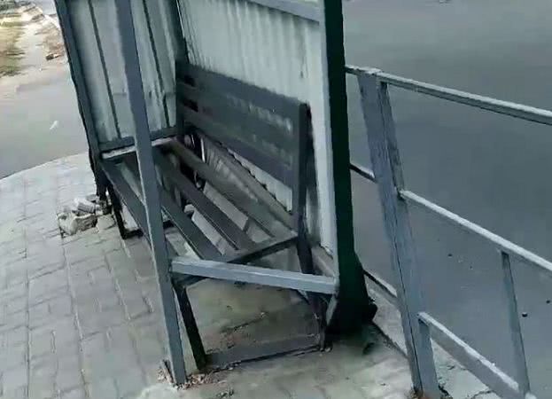 В центре Николаева разрушили остановку общественного траспорта