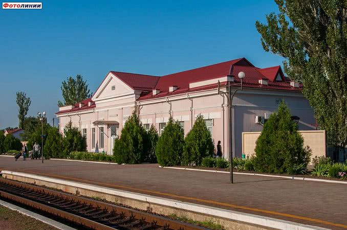 На Николаевщине жители райцентра теперь могут ездить поездом в соседний город