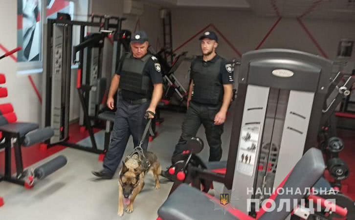 В Николаеве проверяют сообщение о заминировании порта в Корабельном районе