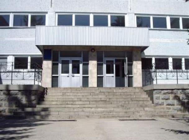 На Николаевщине реставрируют крышу гимназии