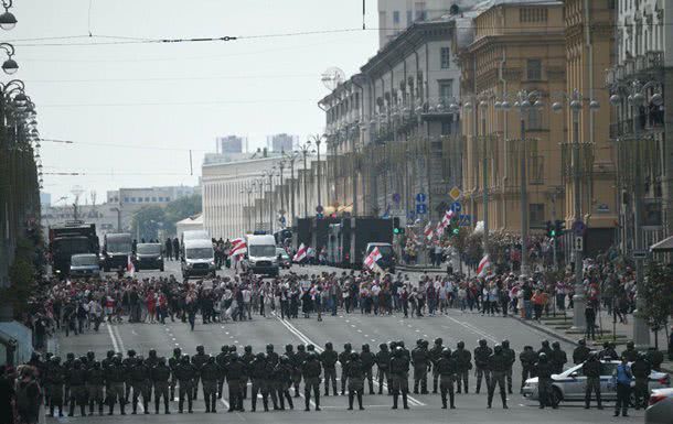 В Минске произошла стычка протестующих с правоохранителями