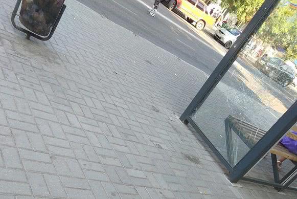 В Николаеве вандалы разбили остановку