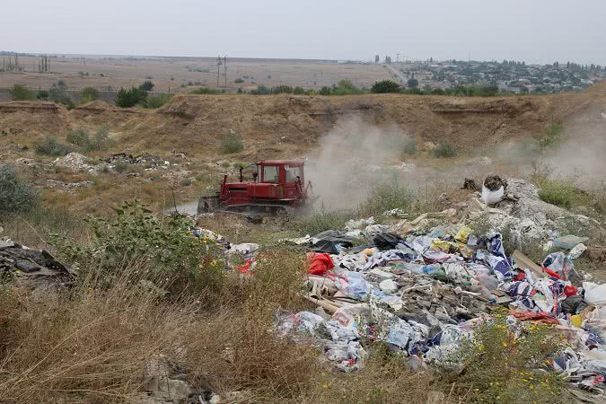 В микрорайоне Николаева начали рекультивацию территории из-за пожаров