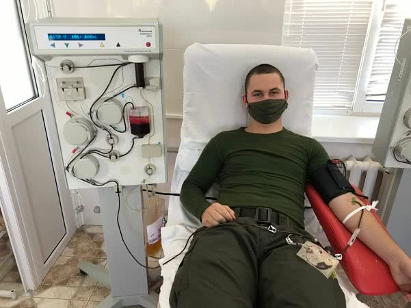 Миколаївські гвардійці здали кров для лікування матері свого співслужбовця