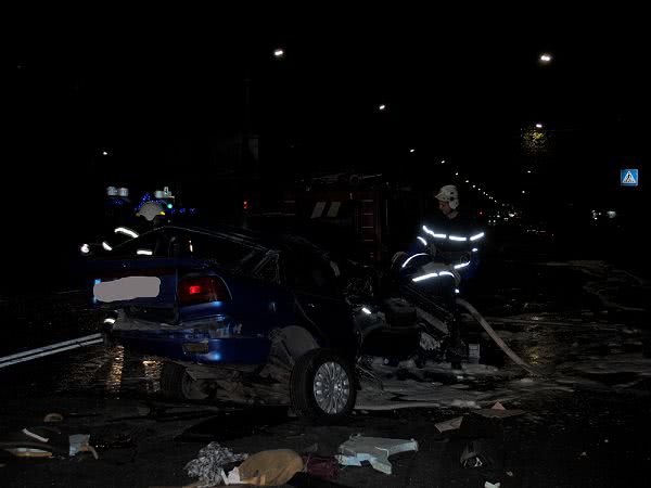 На Миколаївщині згоріли дві іномарки. Причини встановлюються