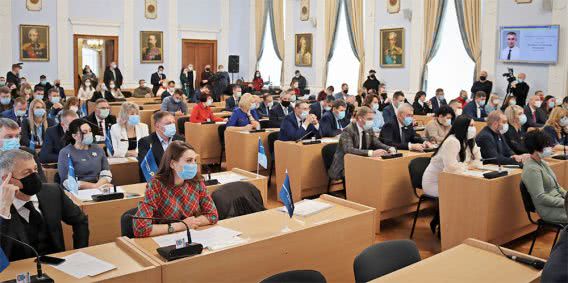 Гендерное неравенство: 4 женщины и 1 мужчина будут командовать фракциями Николаевского горсовета