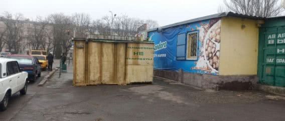 Власти убирают МАФы по маршруту новой троллейбусной линии в Корабельный район