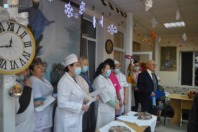 04.01.2021 Митрополит Питирим навестил пожилых людей в приюте