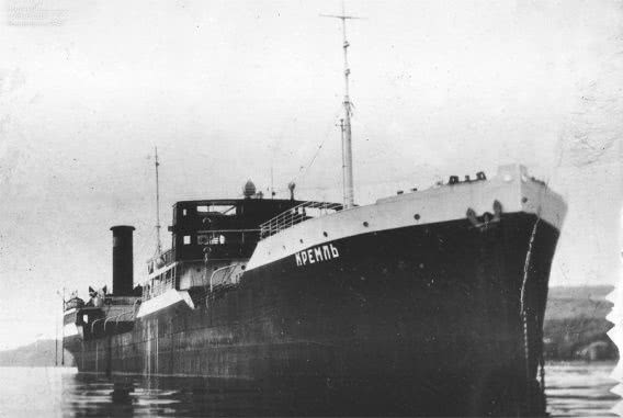 Николаевский «Кремль» выдержал атаку субмарины