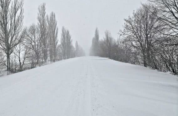 Из-за непогоды полиция готовится перекрыть дороги в Николаевской области