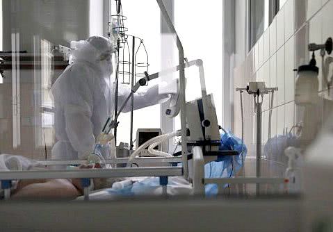 В Николаеве к аппартам искусственной вентиляции легких подключены почти 10 процентов гопитализированных с ковидом