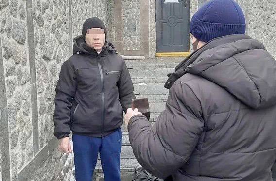 Убийцу из Молдовы, отсидевшего срок в Арбузинской колонии, выпроводили из Украины