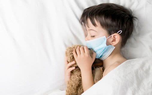 Коронавирус у детей: врач назвала основные симптомы COVID-19