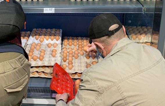 Готовимся к Пасхе: супермаркет против рынка - где продукты свежее и выгоднее