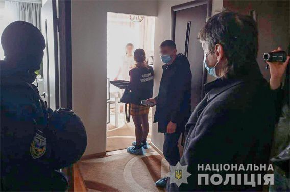 Качал по полтора миллиона в месяц: николаевец переводил в гривну деньги с российских платежных систем