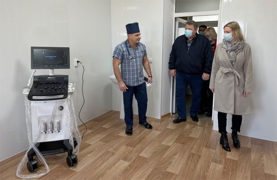 Больница Галициновской ОТО получила от НГЗ промышленника Дерипаски современный УЗИ-аппарат