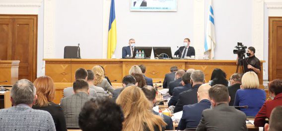 Креминь призвал Николаевский горсовет в срочном порядке отменить региональный статус русского языка