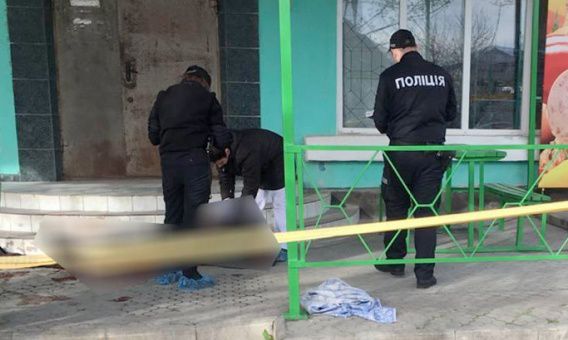 У продуктового магазина зарезали николаевца: полиция задержала убийцу по горячим следам