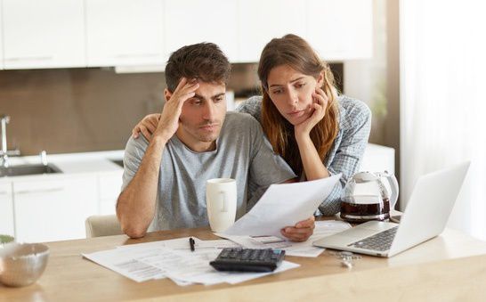 Банковские счета должникам будут блокировать мгновенно. Как это работает