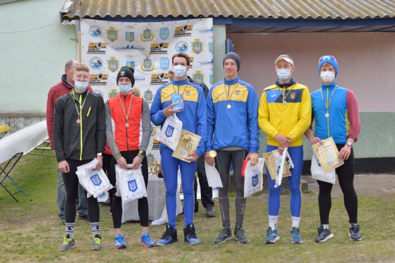 Николаевские гребцы-академисты начали сезон с медалей всеукраинской регаты