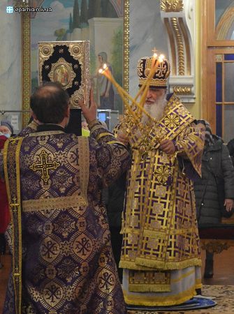 03-04.04.2021 Архиерейское богослужение в Неделю Крестопоклонную