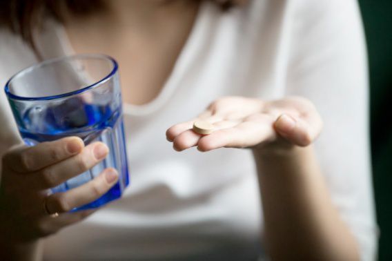 На Николаевщине 17-летнюю воспитанницу интерната принудительно напичкали абортивными препаратами