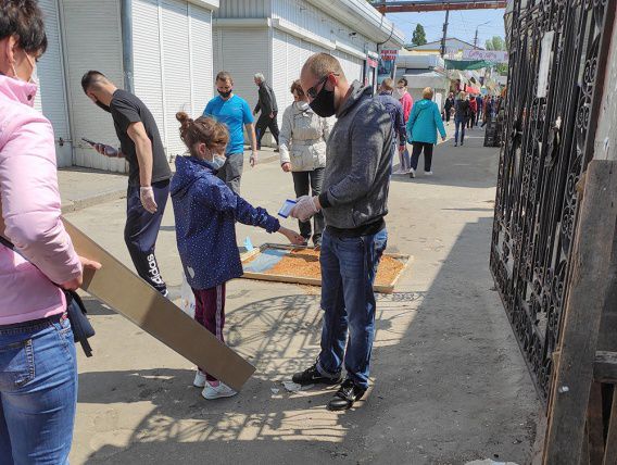 В Николаеве разрешили работу промтоварных рынков