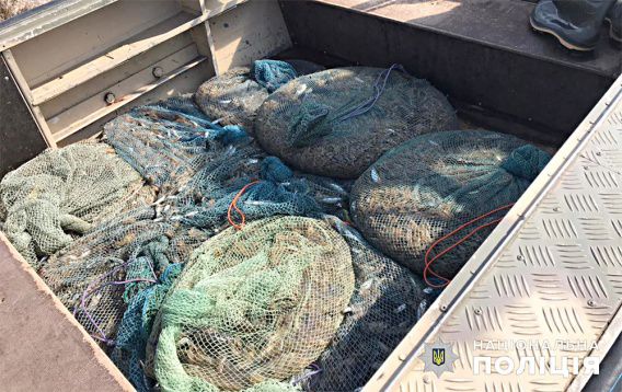 В праздничные дни на Кинбурнской косе полиция охотилась на ловцов креветок