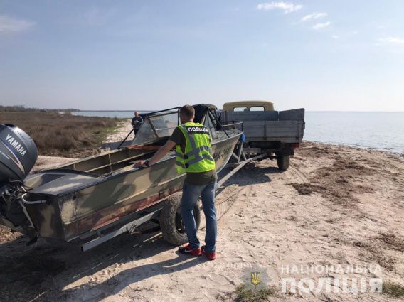 1 мая на Кинбурнской косе полиция охотилась на ловцов креветок