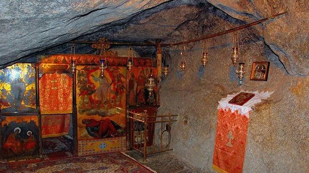 Воскресение мертвых в жизни святого Иоанна Богослова.