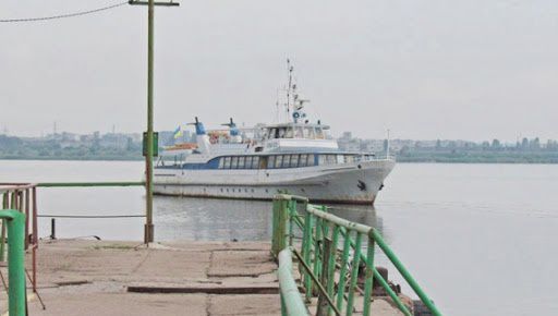 С «Каботажки» в Николаеве пошли катера в Малую Корениху