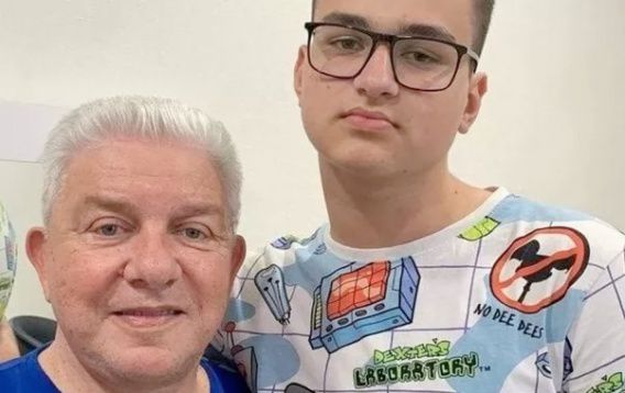 Играл на площадке, упал и умер: у Олега Филимонова умер 15-летний внук