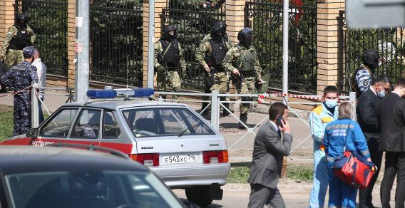 В России устроили стрельбу в школе: погибли восемь детей и один учитель