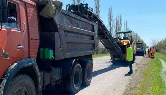 С 26 мая на нескольких участках трассы Н-14 запрещен проезд большегрузного транспорта: схемы объезда