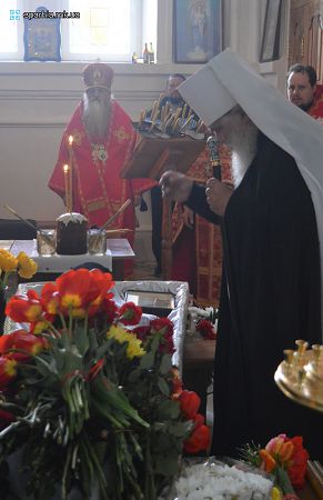 06.05.21 Архипастыри помолились об упокоении монахинь Фомаиды и Софии