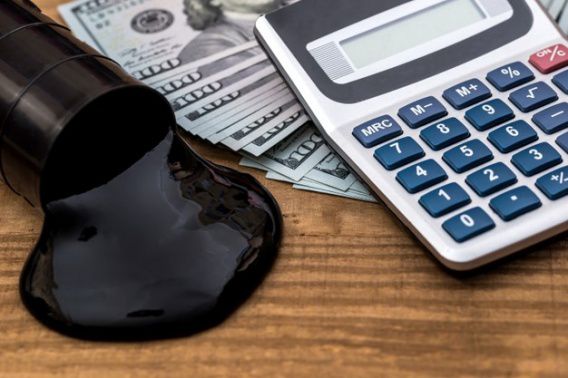 Владелец фуры, из которой вылилось несколько тонн дизтоплива, таки оплатил ущерб природе