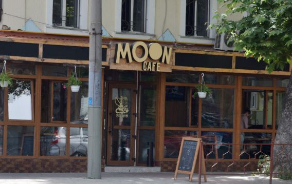 Николаевские власти выиграли судебные тяжбы у предпринимателей, перестроивших «летники» в капитальные строения