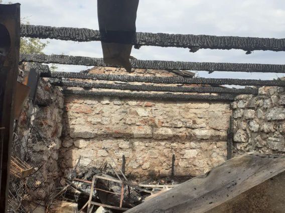 Средь бела дня на Николаевщине сгорел продуктовый магазин