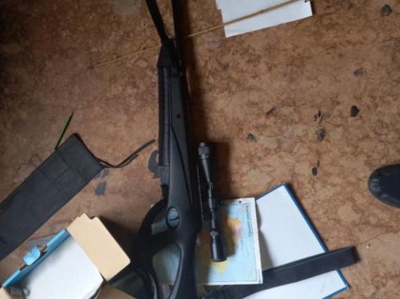 Сфотографировались для соцсетей: 15-летняя школьница случайно застрелила одноклассника